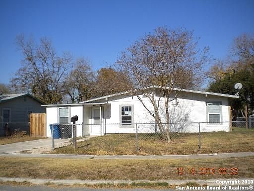 3rd image of 411 E Ackard Pl