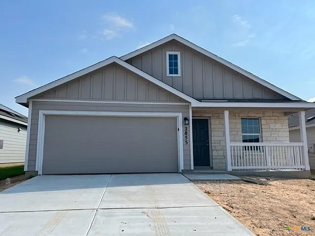 3 bed, 2.0 bath, 1454 sqft, $1,545 — Photo 1