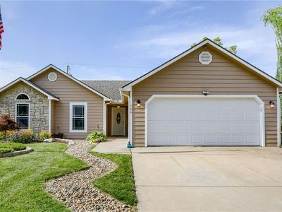 506 12th Ter, Tonganoxie, KS, 66086