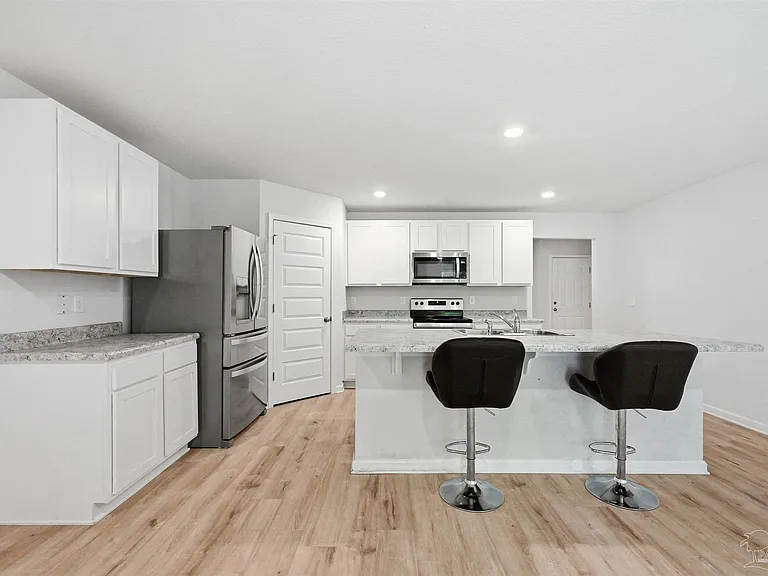 5367 Peach Dr — Photo 22