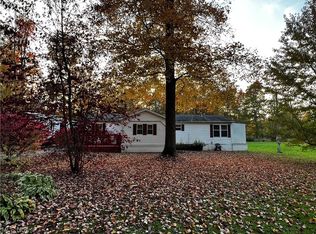 5037 Tuckaho Dr, Andover, OH 44003