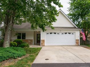 35 Honeycomb Cir, Swannanoa, NC 28778