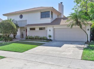 5630 W Waterford Dr, Davie, FL 33331