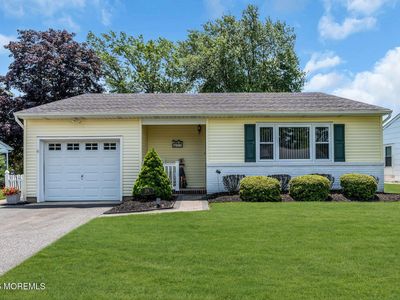 39 Eton Road, Toms River, NJ, 08757