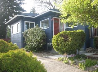 8007 Corliss Ave N, Seattle, WA 98103