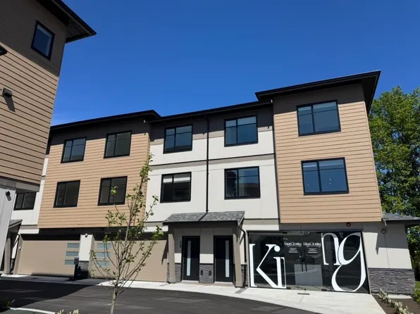 1641 Kings Cres #16, Abbotsford, BC V2S 7M7