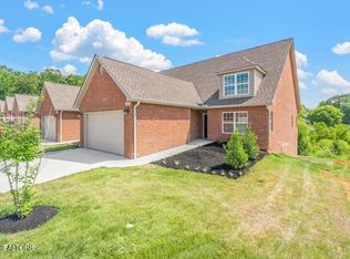 1160 Meadow Walk Ln #58, Lenoir City, TN 37772