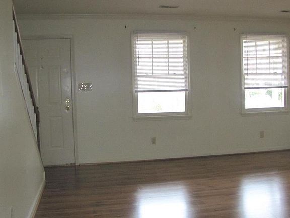 4th image of 9841 Dominion Forest Cir