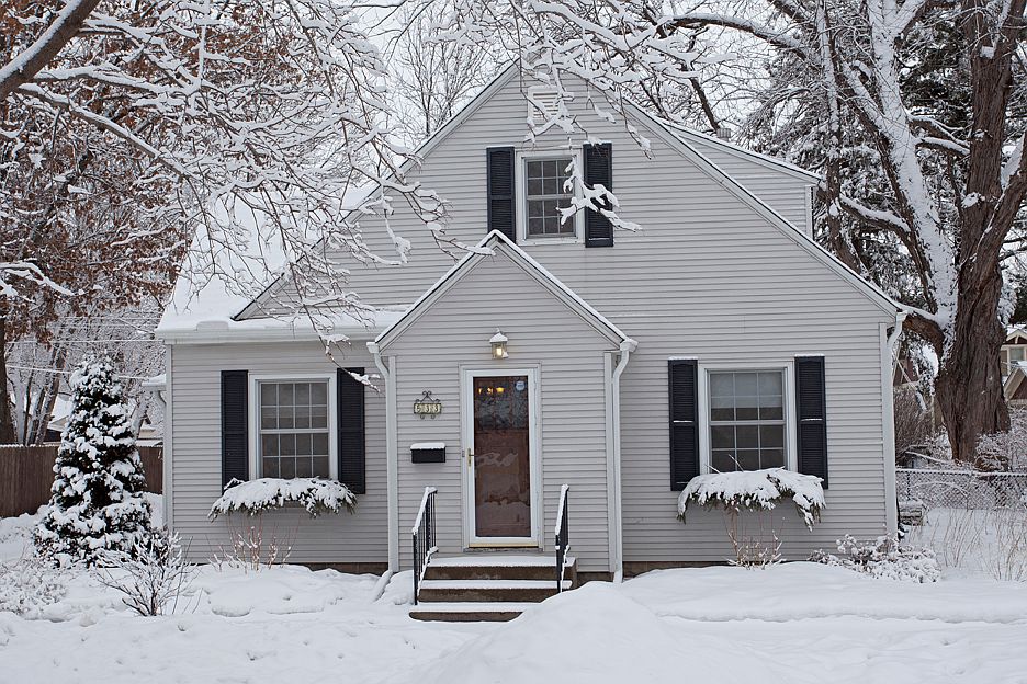 1st image of 533 5th St W