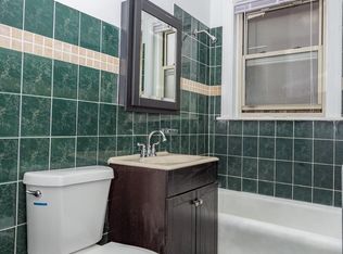 7059 S Yale Ave, Chicago, IL 60621