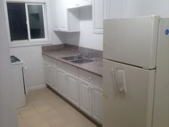 2562 Traction Ave, Sacramento, CA 95815