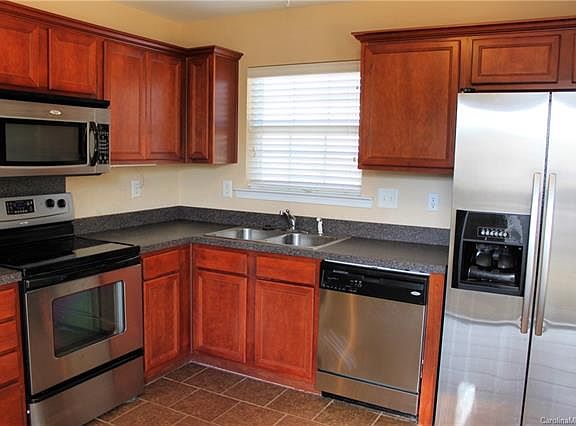 5th image of 7209 Pompano Pl