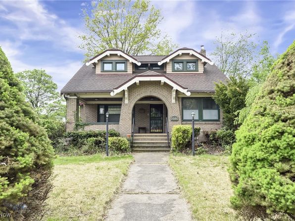 3580 West Blvd, Cleveland, OH 44111