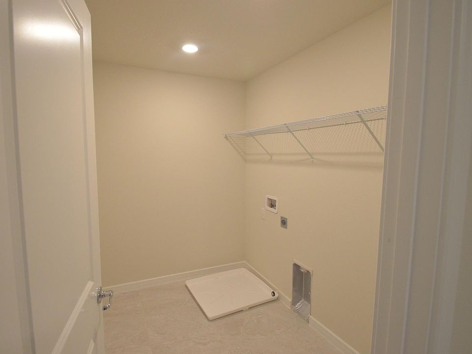 1st image of 1495 Woodson Ct