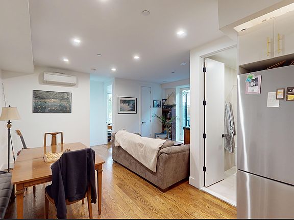 2nd image of 317 Woodbine St #4B