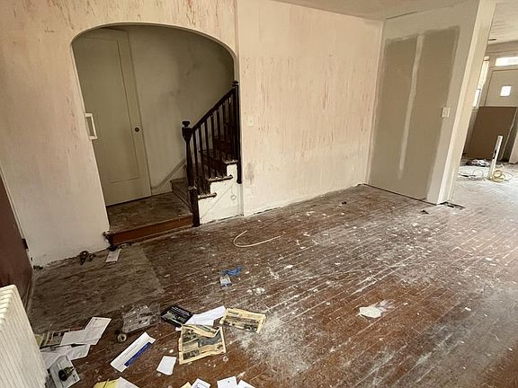 5th image of 1807 Fort Davis St SE