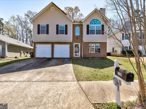 1142 Saint Phillips Ct, Locust Grove, GA 30248