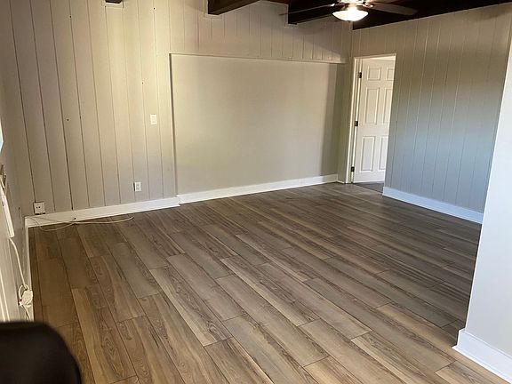 4th image of 14947 Daffodil Ave #B