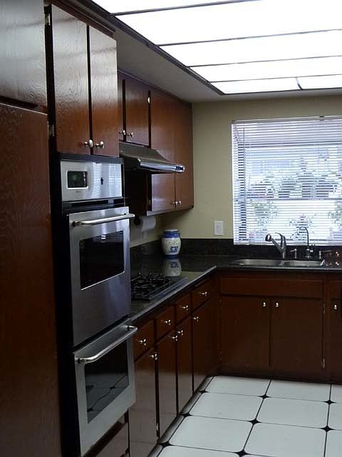 1st image of 900 W Sierra Madre Ave APT 177