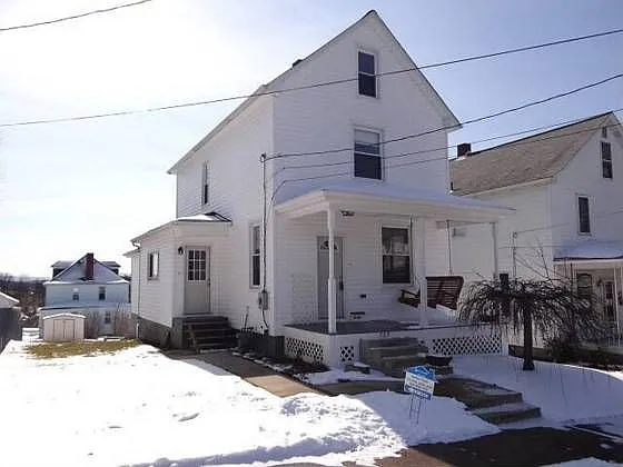 709 Walnut Ave photo 1