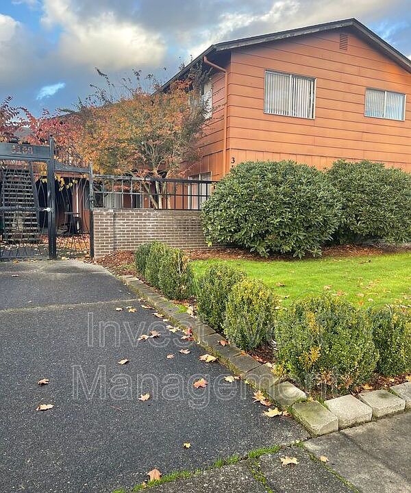1st image of 3108 Maryland St #2