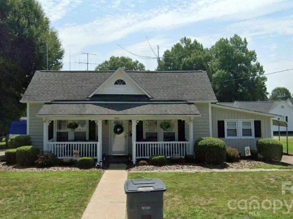 202 N East Ave, Kannapolis, NC 28083