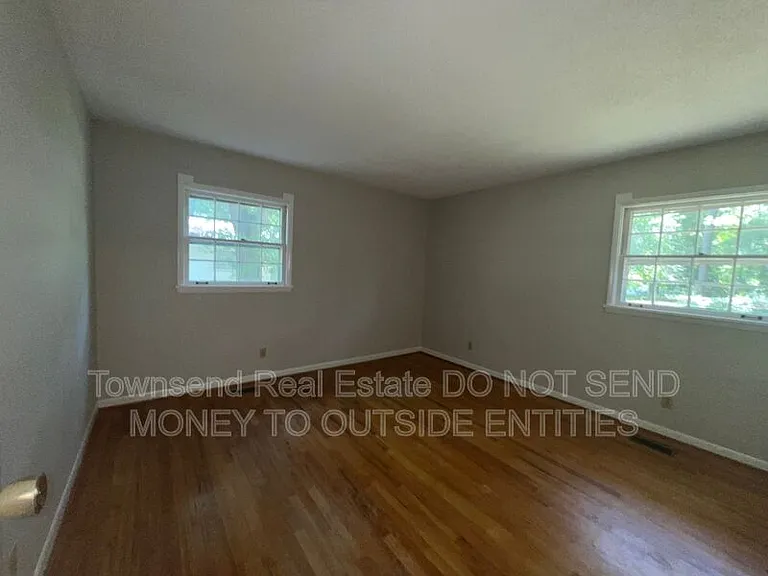 2904 Collingwood St — Photo 15