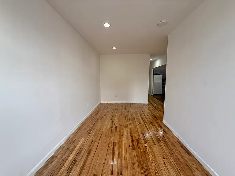 492 Kosciuszko St #2 — Photo 4