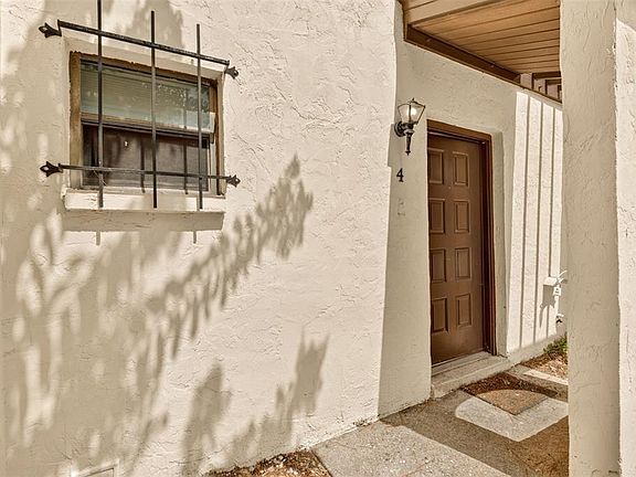 4th image of 2735 SW 35TH PLACE #2004