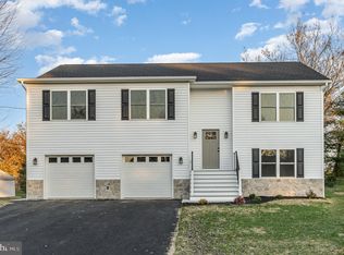 2077 Reservoir Dr, Carlisle, PA 17013