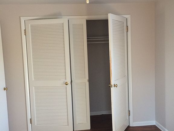 4th image of 18 Meadow Hills Ln