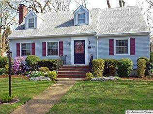 525 Wildwood Rd, Allenhurst, NJ 07711