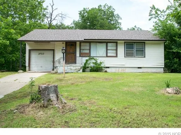 3727 E Pine Pl, Tulsa, OK 74115