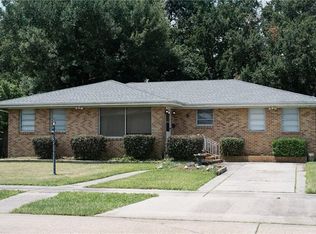 6 Gelbke Dr, Gretna, LA 70053