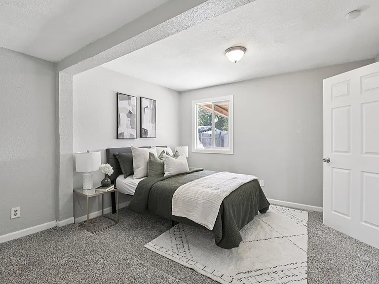 4161 Milwaukee St — Photo 11