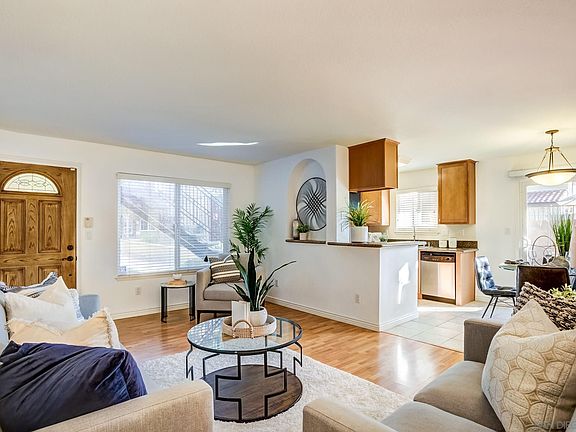 4th image of 1000 Estes St Unit 54