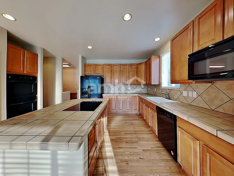 17827 Domingo Dr — Photo 3