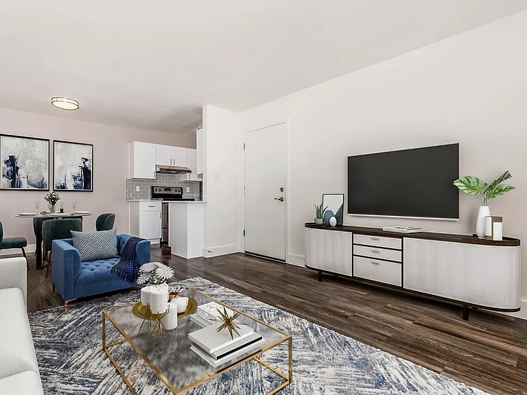 Tesoro Apartments — Photo 43