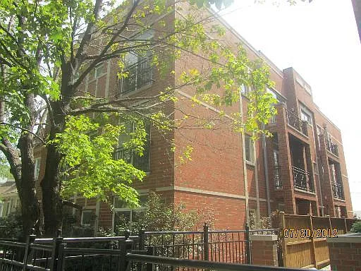 5529 W Higgins Ave #101 — Photo 1