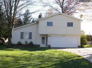 16557 Lanier Ave, Strongsville, OH