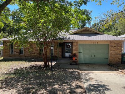1616 Meadow Oak St, Denton, TX, 76209