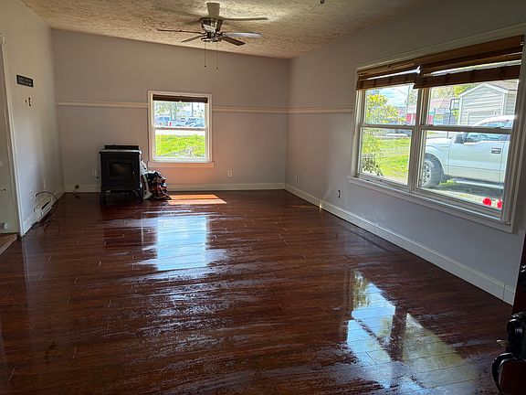 3rd image of 515 W Broadway #1