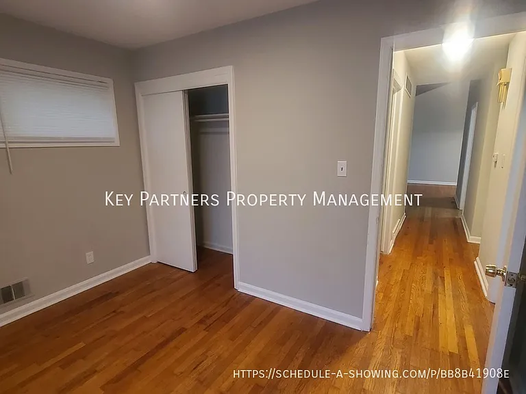 7115 Larsen Ln — Photo 16