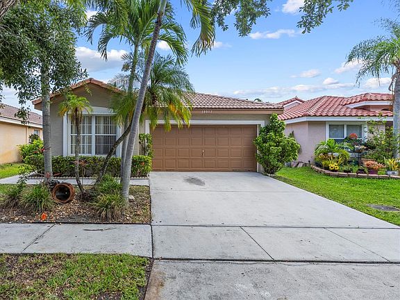 5th image of 18057 SW 30th Ct