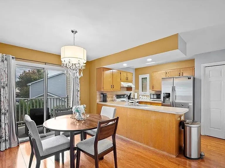 710 Briarwood Dr #B — Photo 5