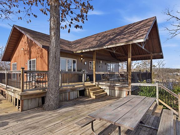 2nd image of 19468 Farm Road 1187