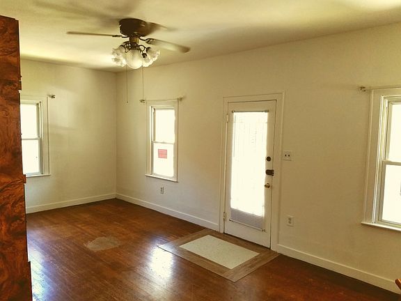 5th image of 1545 Rosemont Blvd