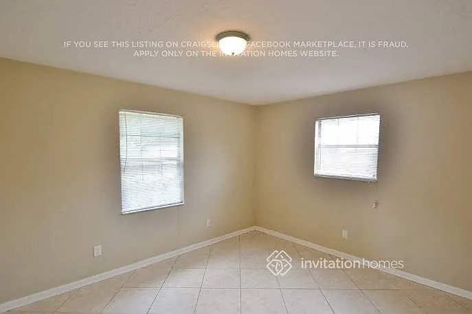885 Rayston St — Photo 8