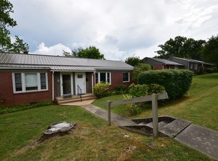 90 Elm Bend Rd, Brevard, NC 28712