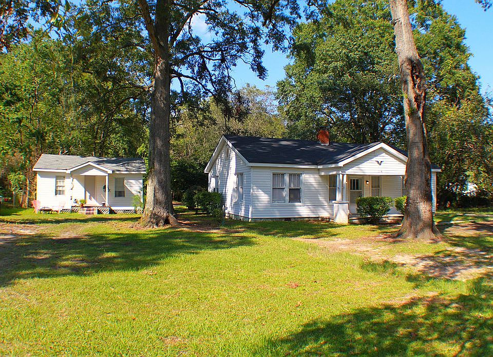 1st image of 114 Smith Ave
